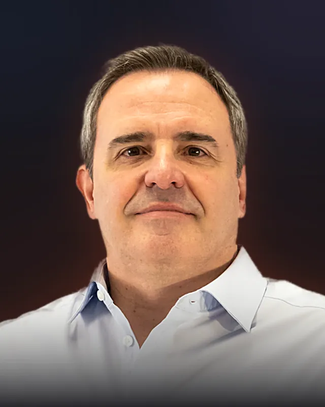 Retrato de Adrián Viani, Mastery Coach de Coaching Global